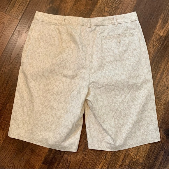 Lady Hagen Khaki Print High Rise Golf Shorts Sz. 14 - Picture 6 of 9